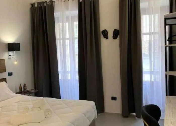 C&O Savoia Deluxe Rooms Cagliari